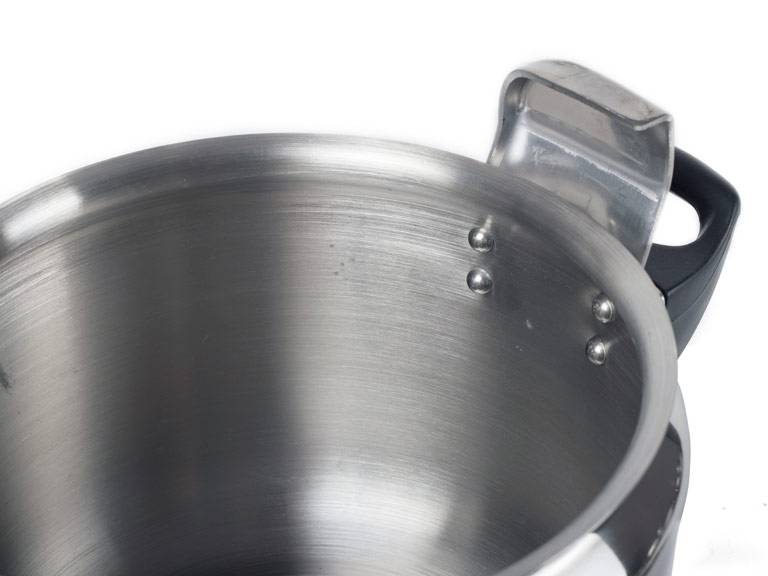 Olla Presión Fantuzzi Qualita 6 lt. Acero Inox.