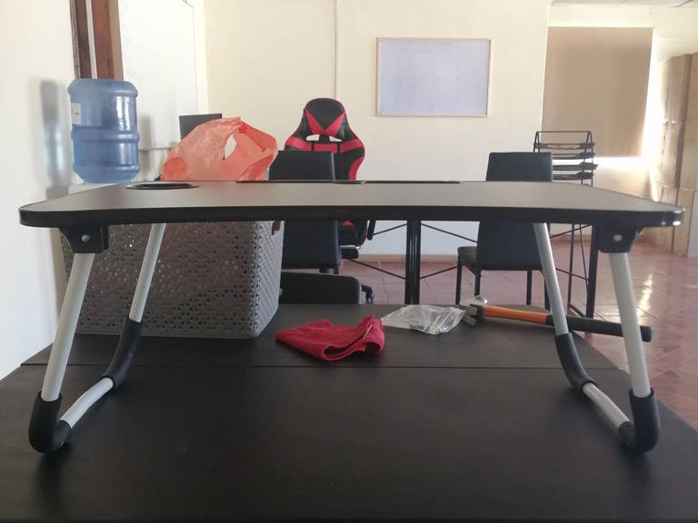 Bandeja Mesa Madera para notebook con posa vaso Negra Importclick