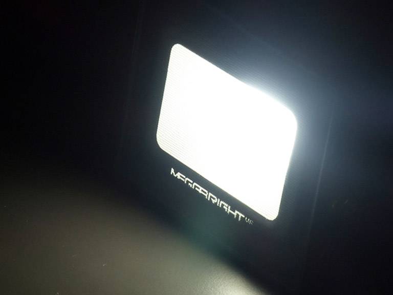 Foco Halógeno LED 10 Watts Luz Fría Importclick