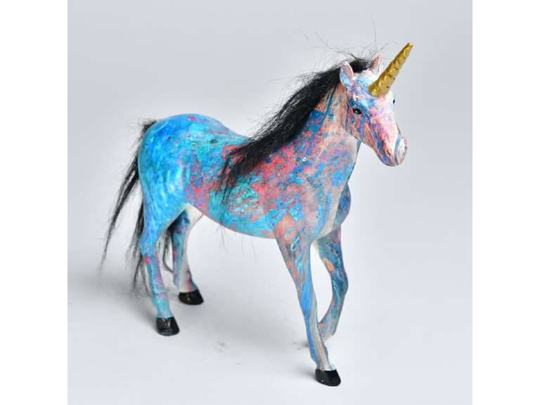 Adorno De Mesa Resina Fria Unicornio