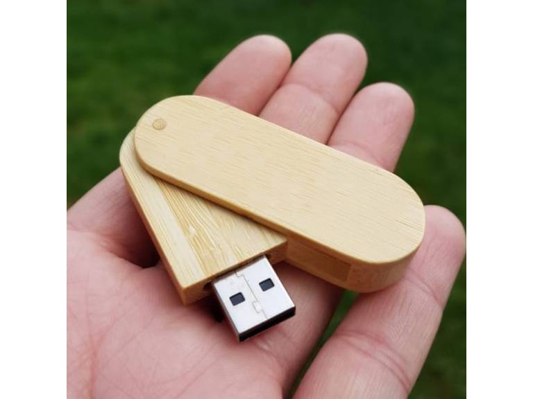 Pendrive Giratorio Bambú 16 GB Importclick