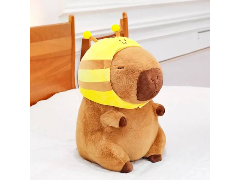 Peluche Capibara con Gorro de Abejita 35